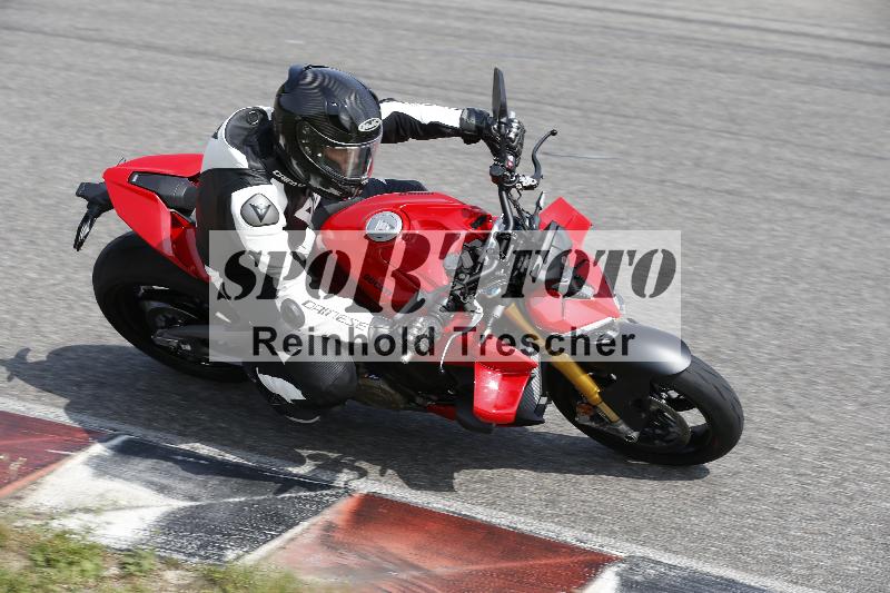 /27 12.06.2025 Ducati Schweiz Trackday Warmup  ADR/blau-bleu/ohne